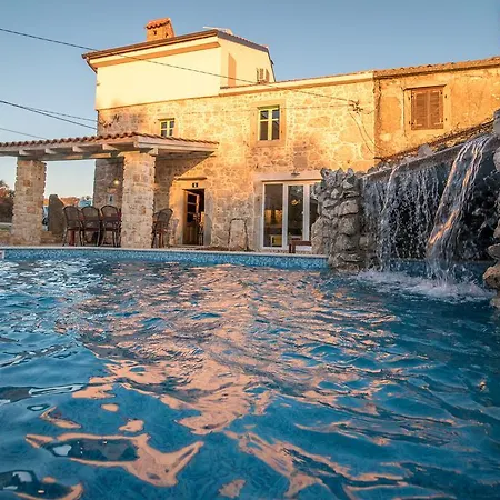 Villa Garica Garica